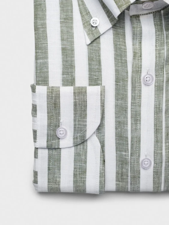 koszula-lniana-paski-button-down-bialo-oliwkowa-2.webp